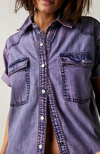 Load image into Gallery viewer, Free People The Short of it Denim Top in Orchid Overdye - FINAL SALE